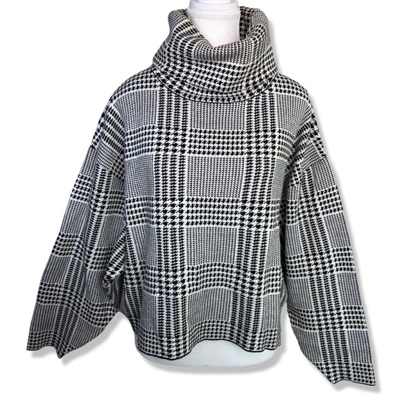 ⭐️ZARA Oversized Turtleneck Houndstooth Dolman Sleeve Sweater - Picture 1 of 6